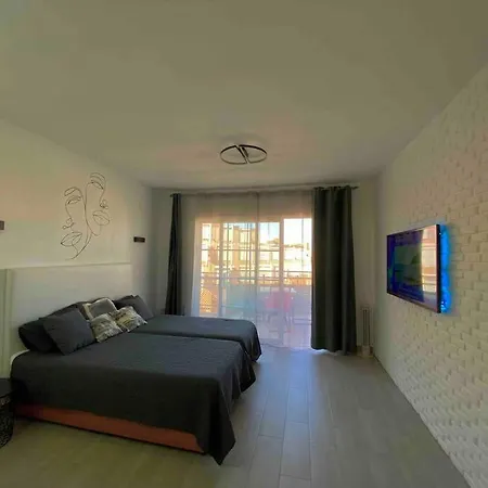 уютная студия в америкас Apartment